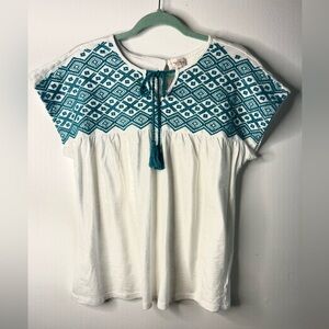 Keep In Touch Bohemian White Top Cap Sleeved Teal Embroidery Tassel Tie SZ M EUC